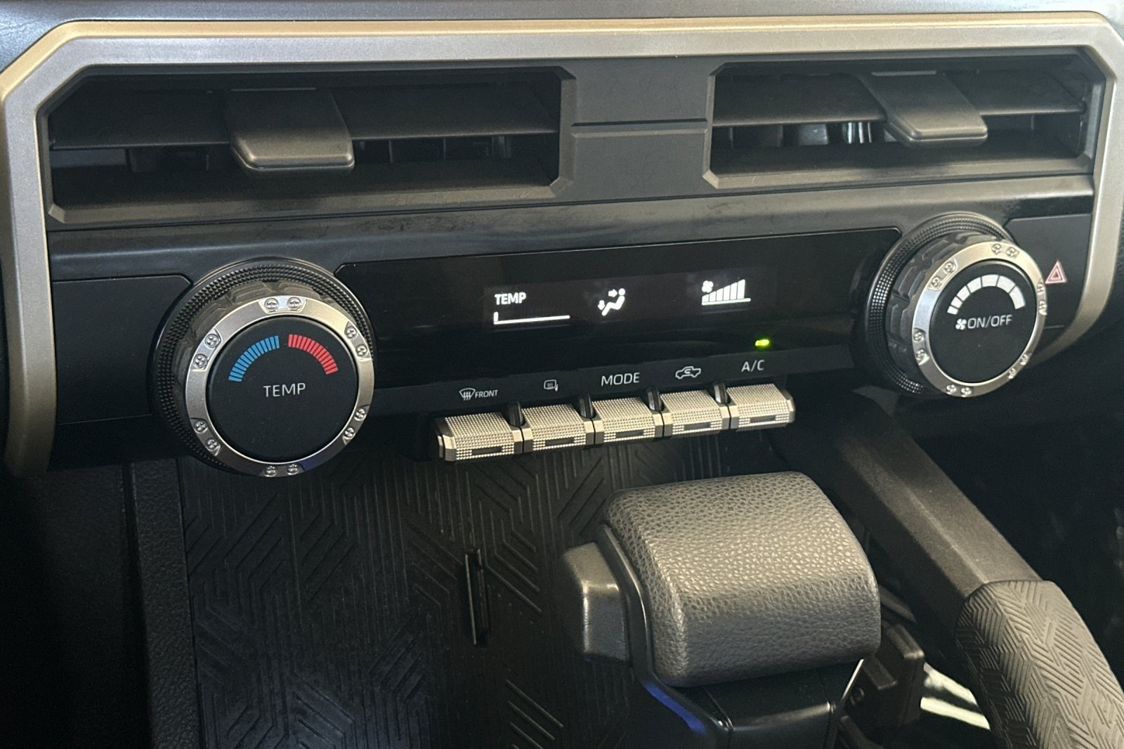 Certified Used 2024 Ice Cap Toyota SR5 image 18