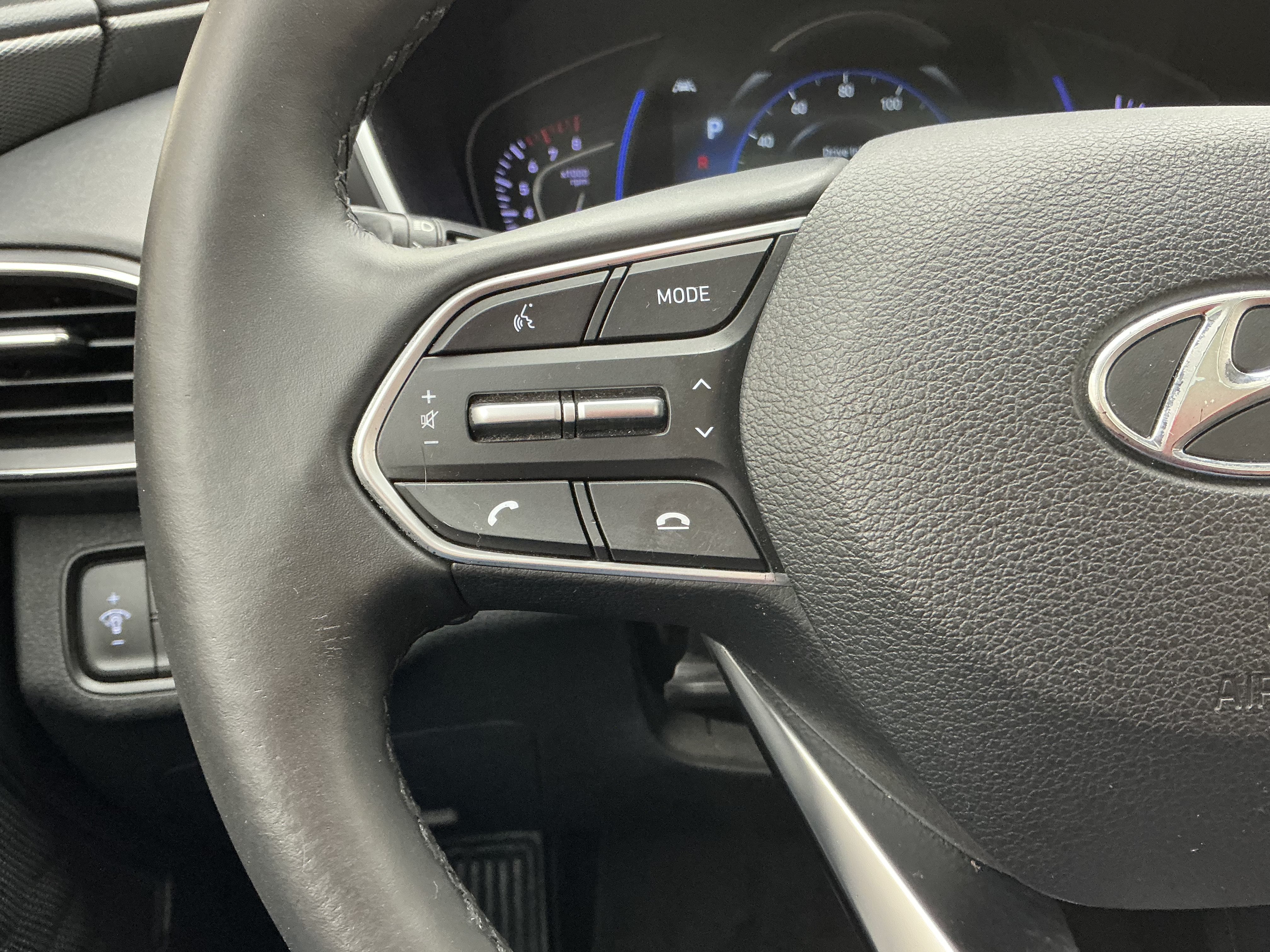 Certified Used 2020 Lava Orange Hyundai Limited image 9