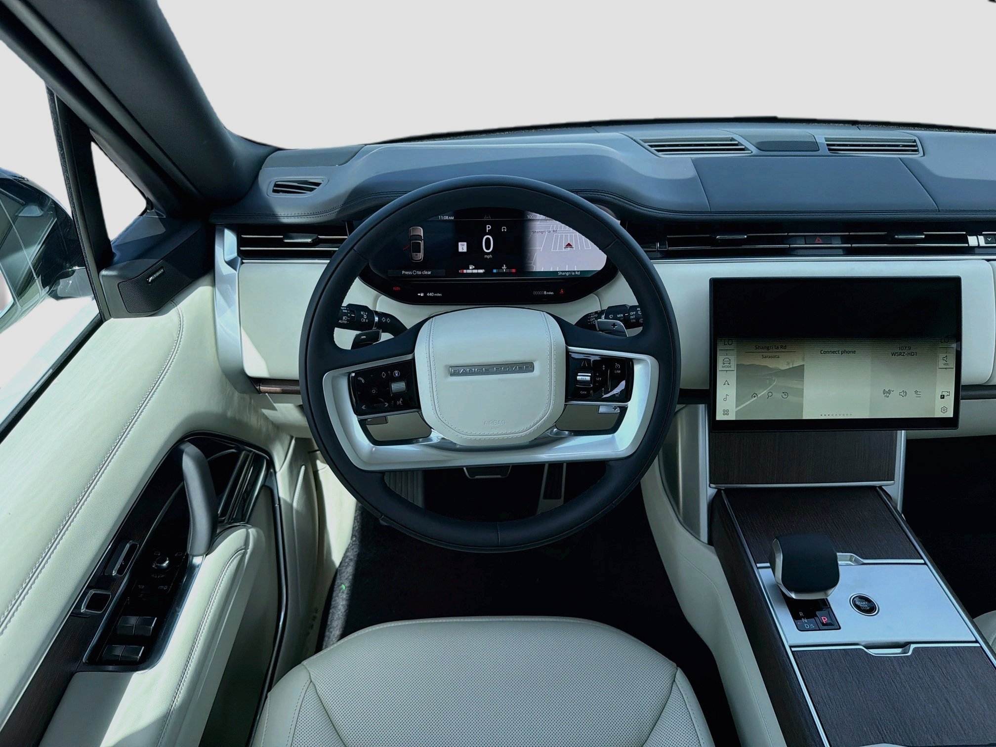New 2026 Fuji White LAND ROVER SE 7 Seats image 18