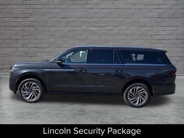 New 2026 Starlight Gray Metallic Lincoln Reserve L image 4