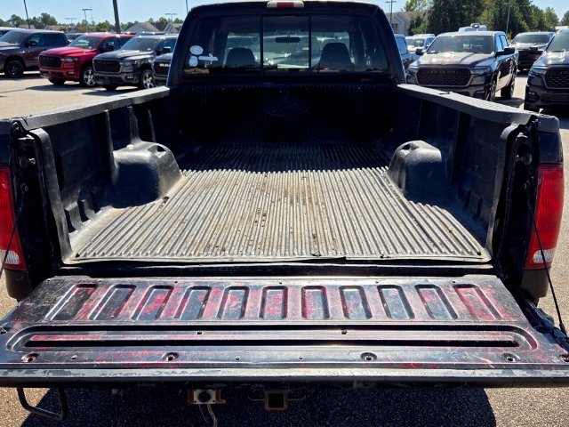Used 2002 Black Ford XLT image 14