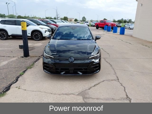 Used 2025  Volkswagen 2.0T image 9