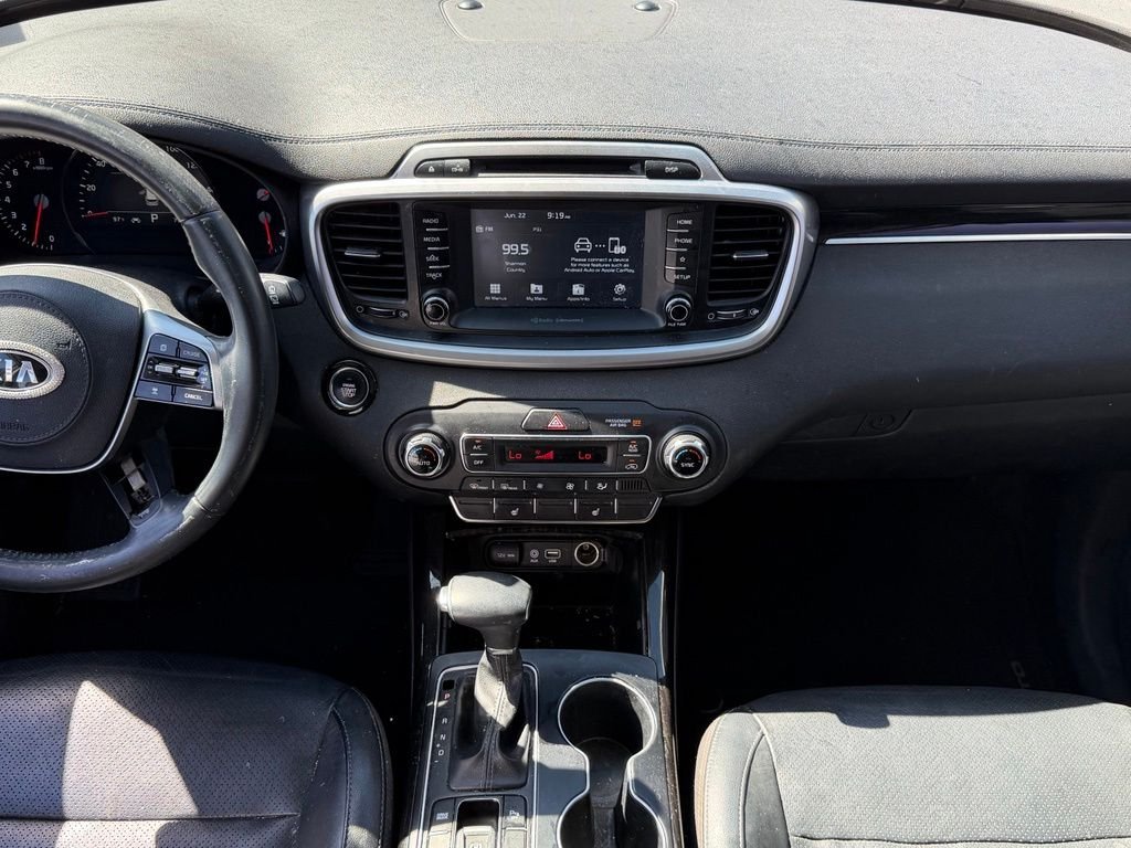 Used 2019 White Kia EX image 12