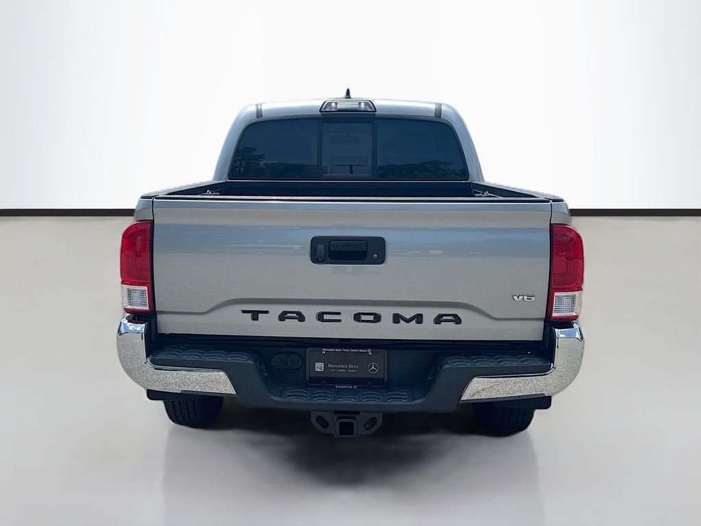 Used 2017 Silver Toyota SR5 image 4