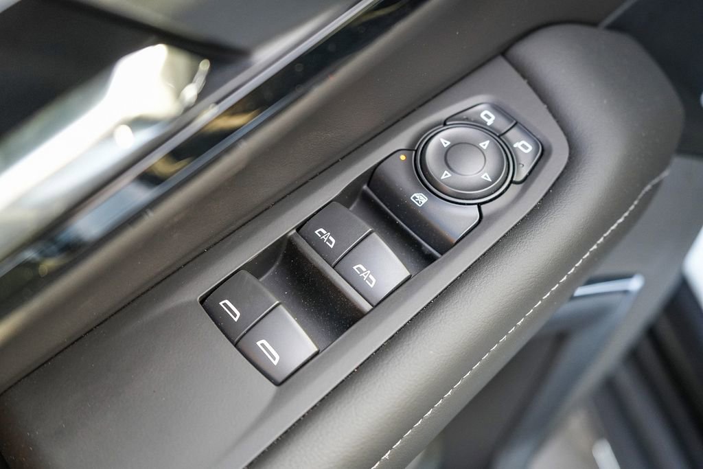 2026 Chevrolet Suburban LS - Photo 20