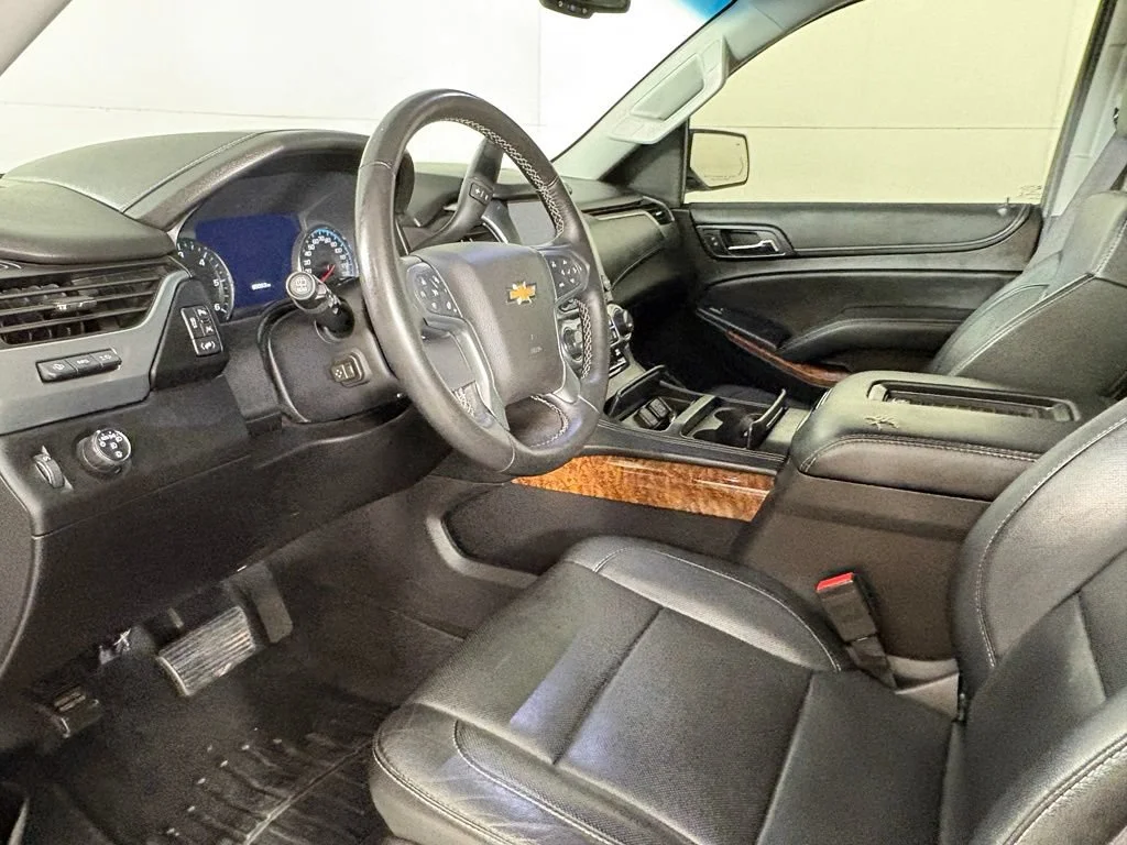 Used 2016 SILVER ICE METALLIC Chevrolet LTZ image 27
