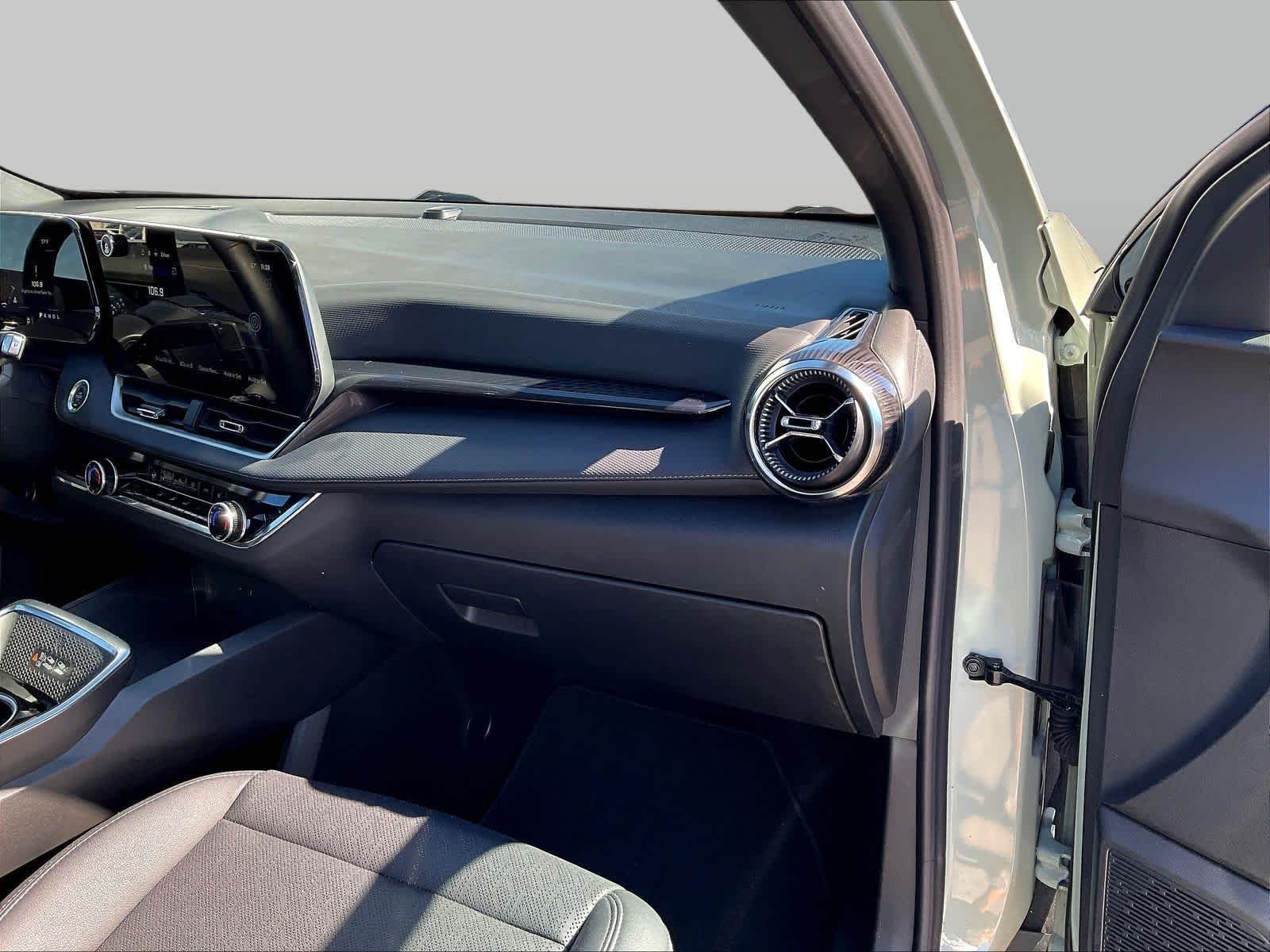Used 2025 Cacti Green Chevrolet LT image 28