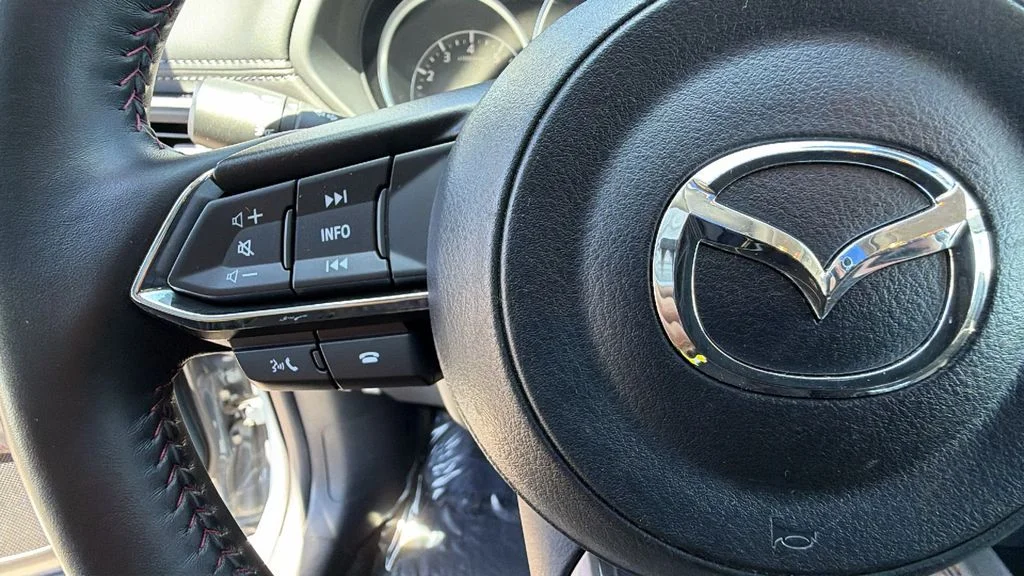 Used 2025 Gray Metallic Mazda 2.5 S Carbon Edition image 19