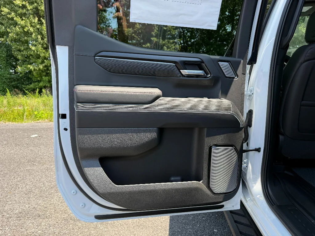 New 2026 Summit White GMC AT4X image 28