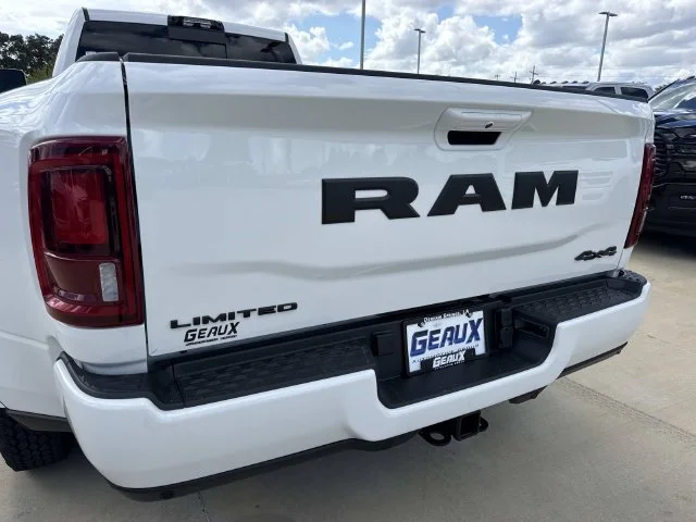 New 2027 Bright White Clear-Coat Exterior Paint RAM Limited image 17