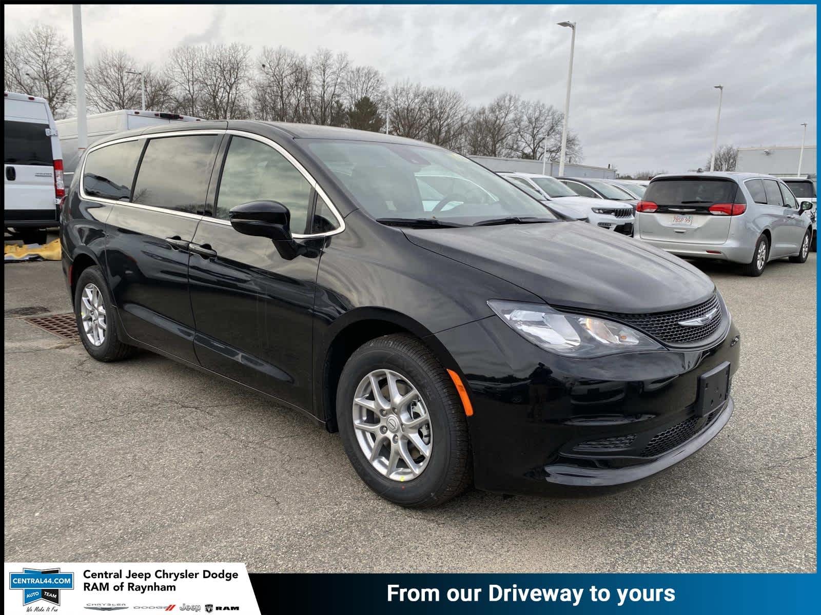 2026 Chrysler Voyager