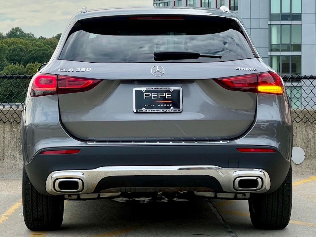 Certified Used 2023 Gray Mercedes-Benz GLA 250 image 6