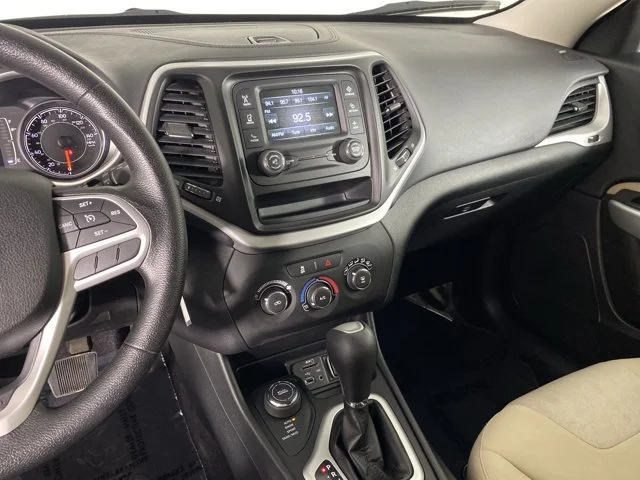 Used 2017 White Jeep Sport image 23