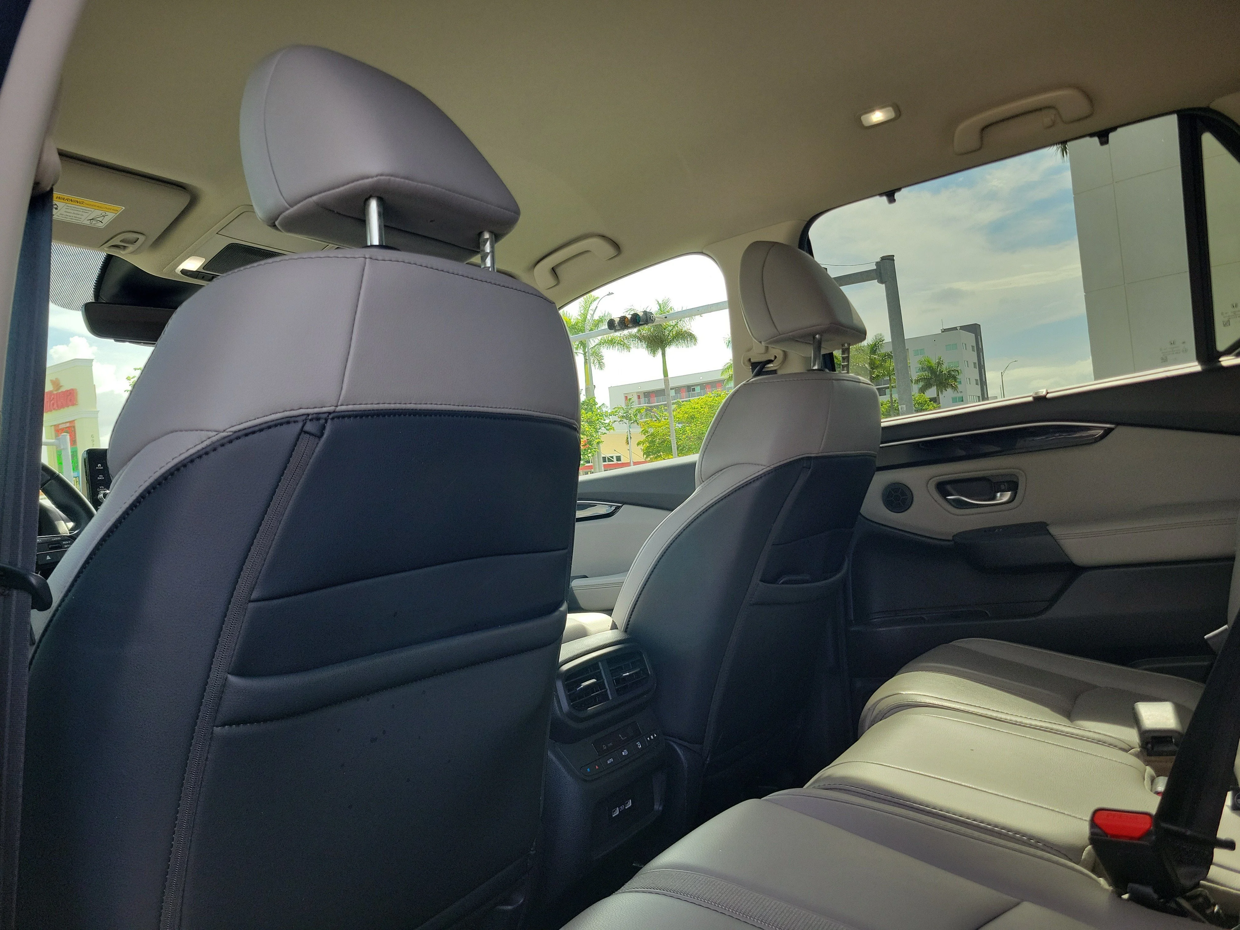 2023 Honda Pilot EX-L - Photo 15