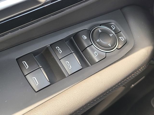2025 Chevrolet Suburban High Country - Photo 32
