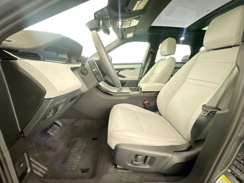 New 2026 Eiger Grey Land Rover Core S image 16