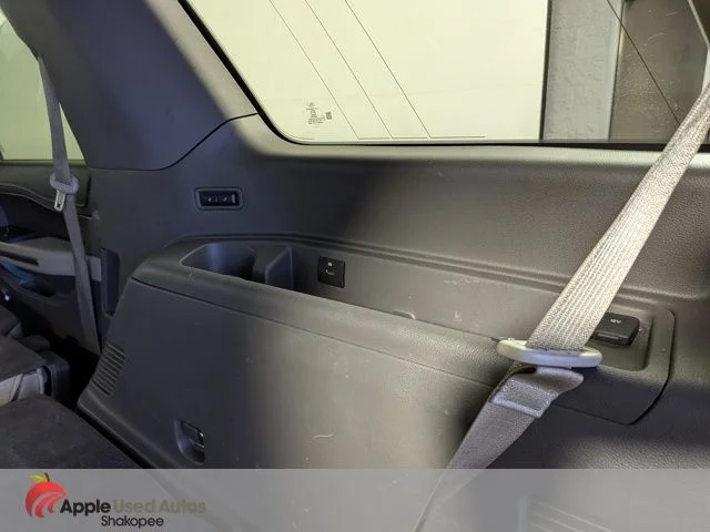 Used 2018 White Ford Limited image 11
