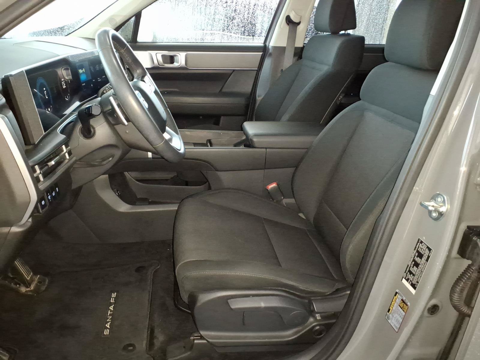2024 Hyundai Santa Fe SE - Photo 11