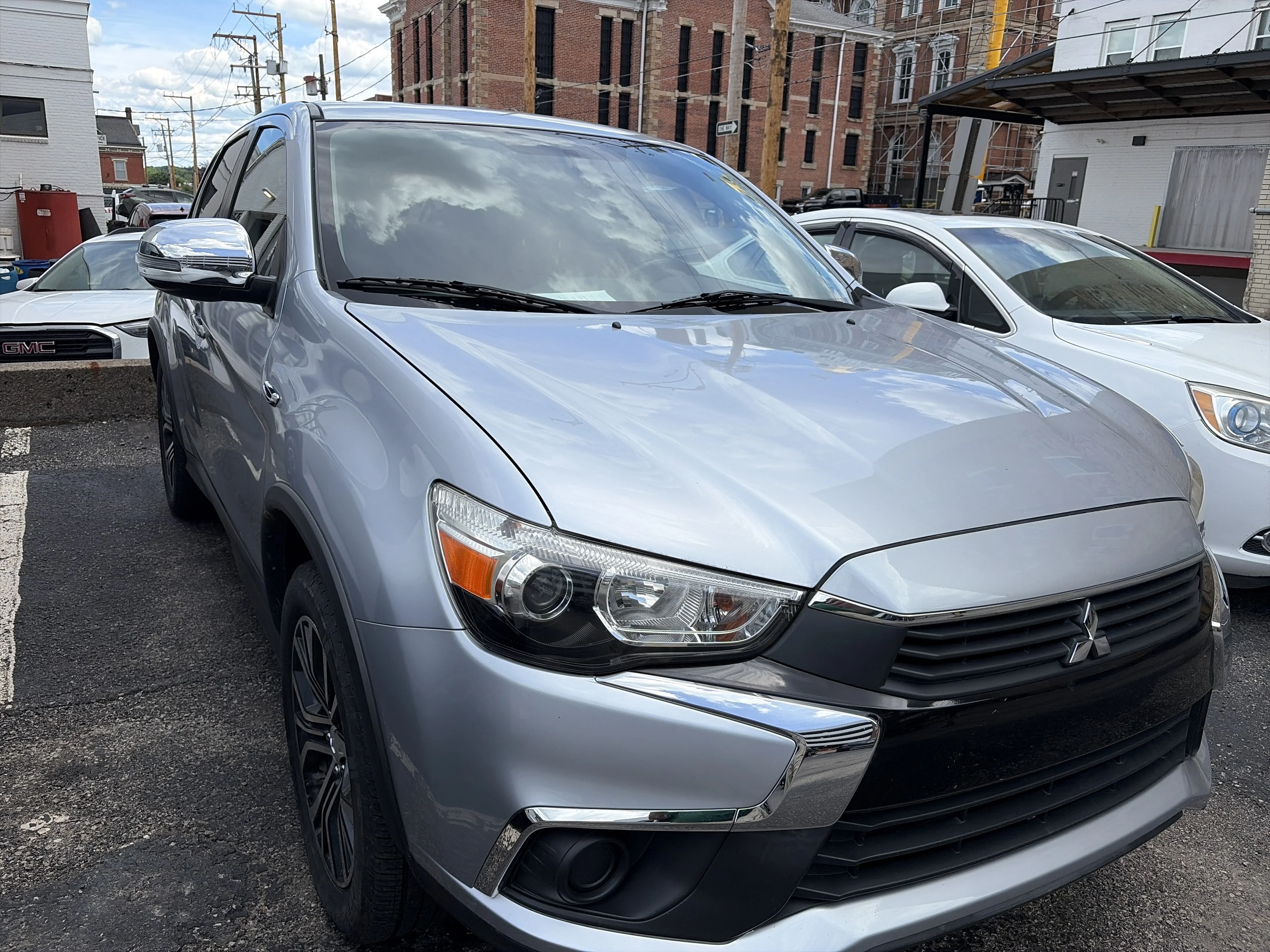 Used 2017 Cool Silver Metallic Mitsubishi LE 2.0 image 5