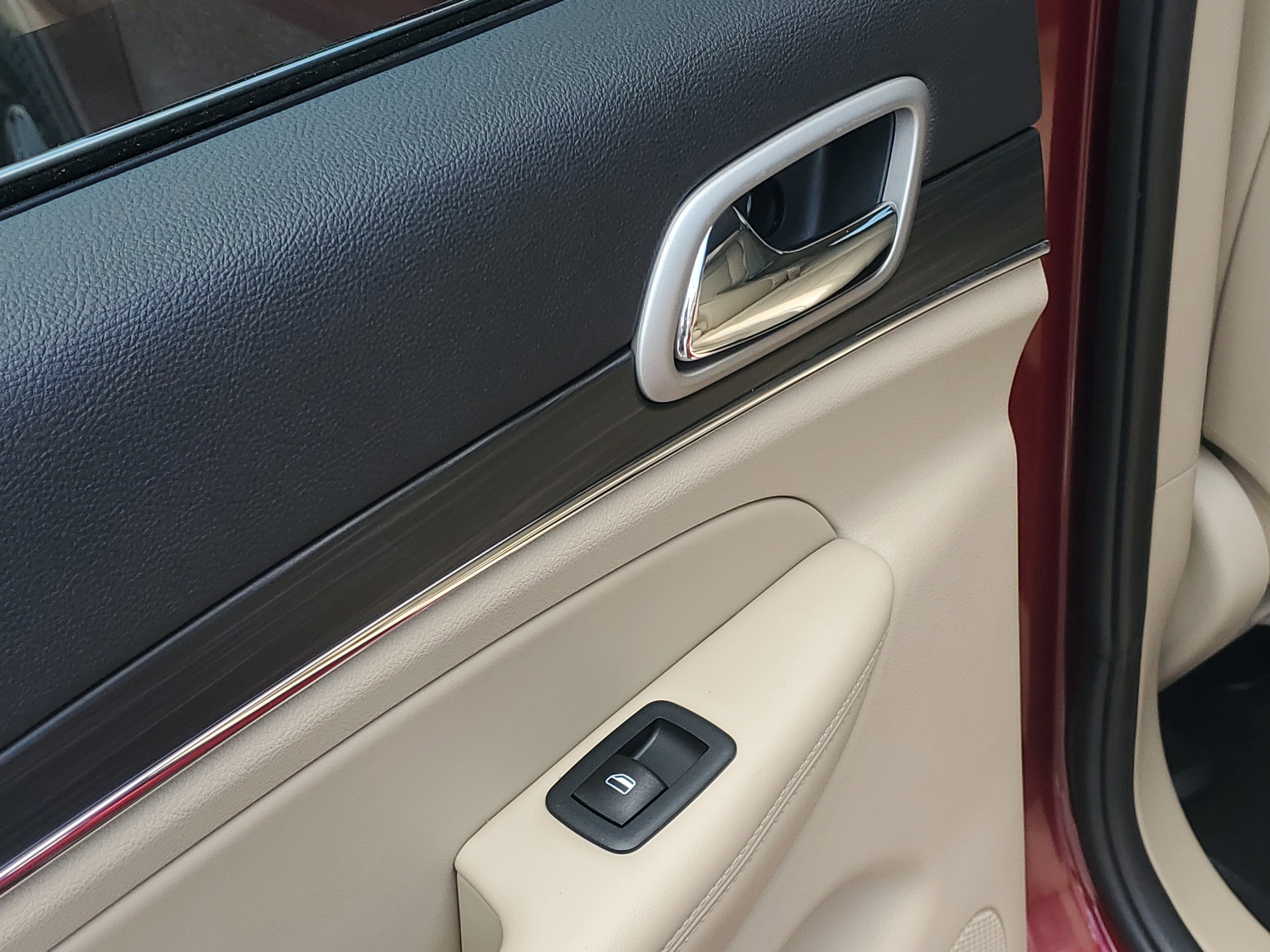 Used 2020 Velvet Red Pearlcoat Jeep Limited image 14