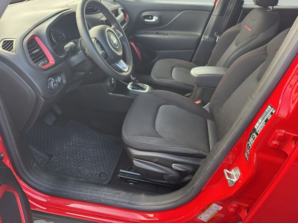 Used 2023 Colorado Red Clearcoat Jeep Trailhawk image 17