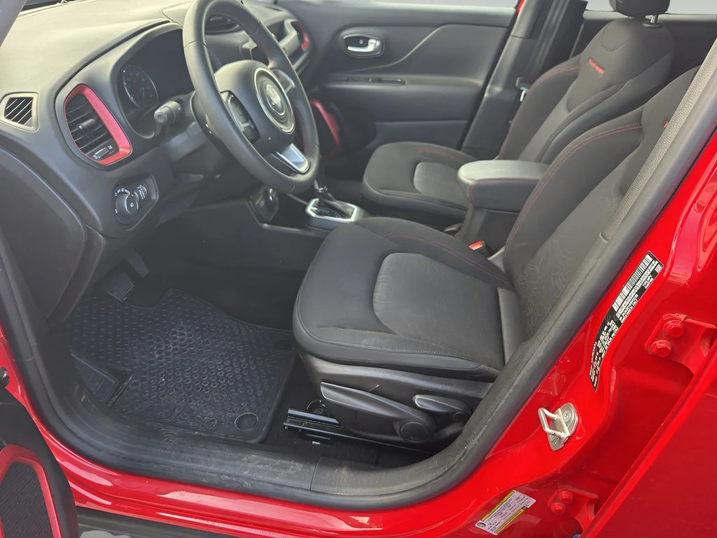 Used 2023 Colorado Red Clearcoat Jeep Trailhawk image 17