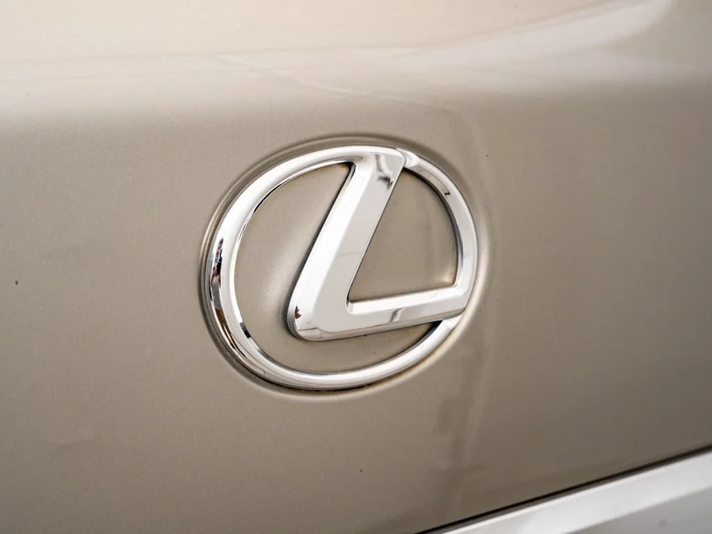 Certified Used 2021 Atomic Silver Lexus 570 image 18