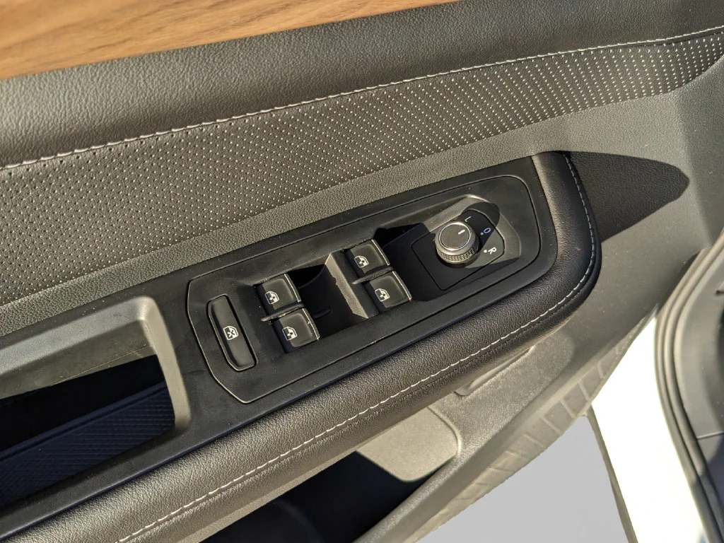 2026 Volkswagen Atlas SE w/Tech - Photo 18