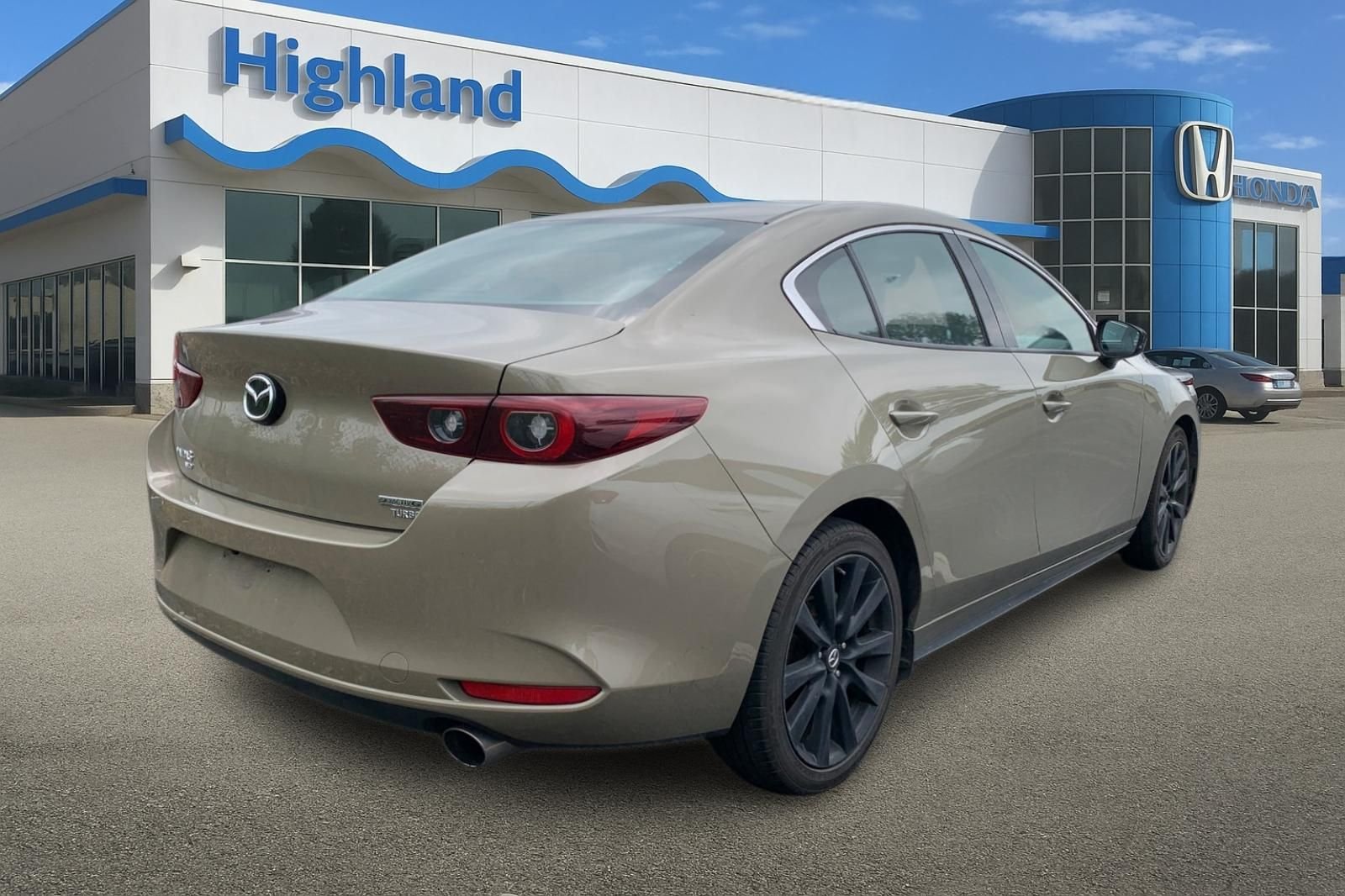 Used 2024 Beige Mazda 2.5 Carbon Turbo image 3