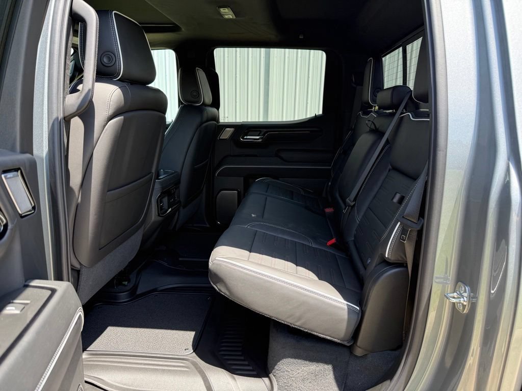 2026 GMC Sierra 1500 AT4X - Photo 16
