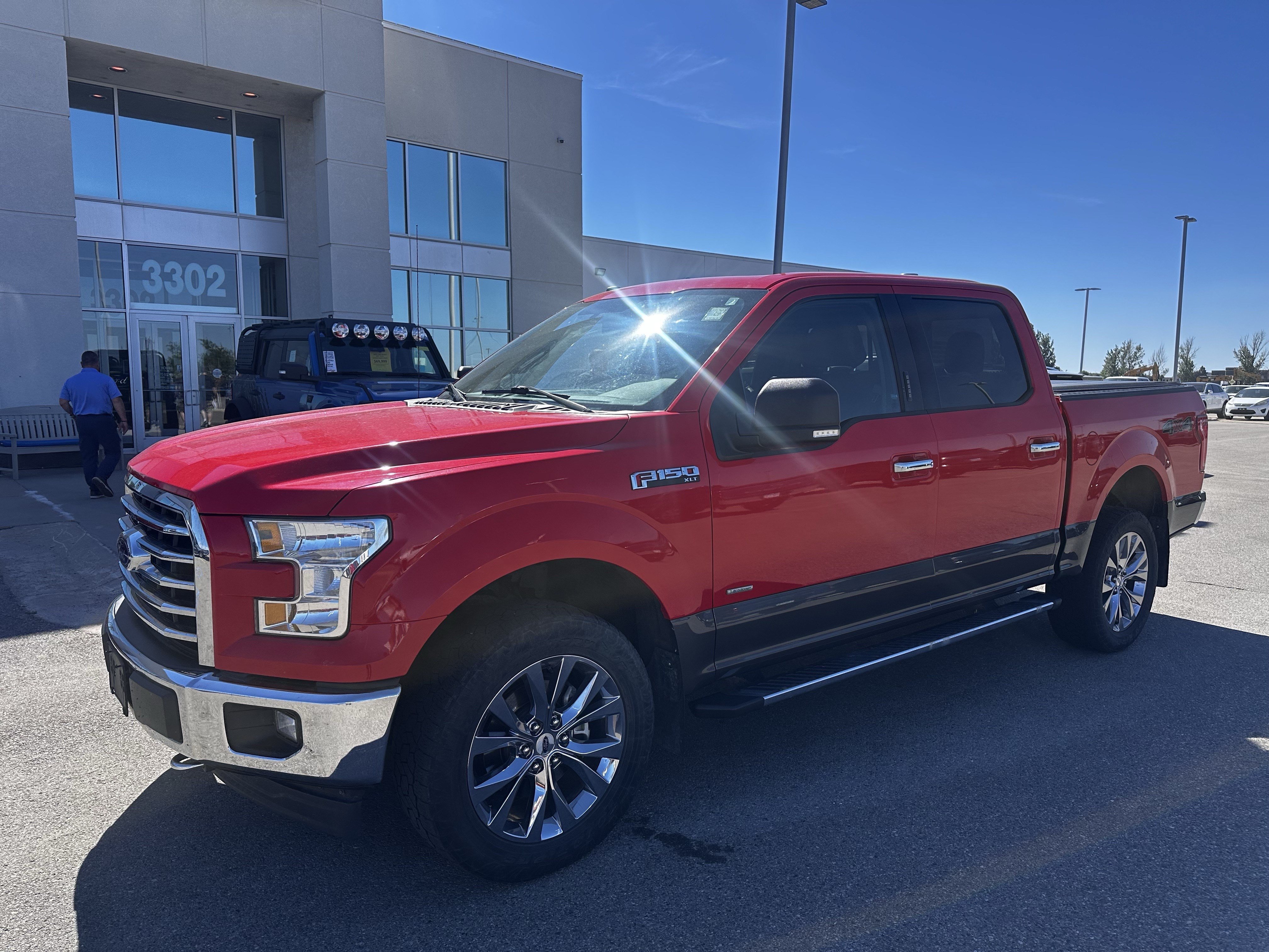 Used 2017 Race Red Ford XLT image 2