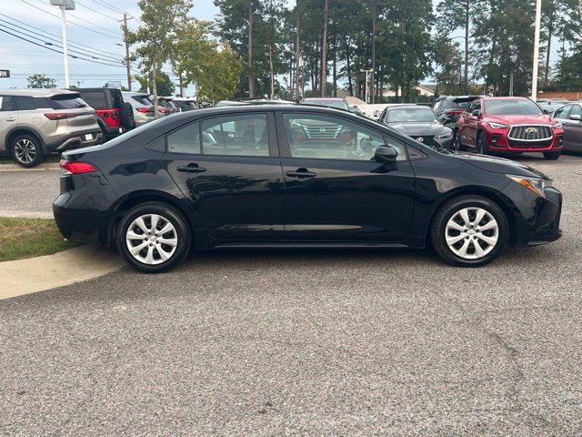 Used 2025 Midnight Black Metallic Toyota LE image 18