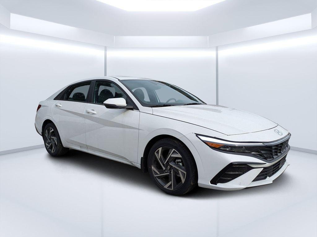 New 2025 White Hyundai Limited image 1