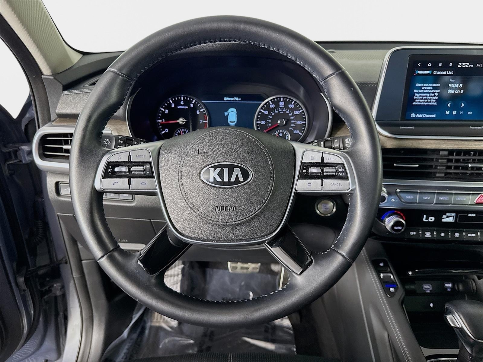 Used 2021 Everlasting Silver Kia SX image 12