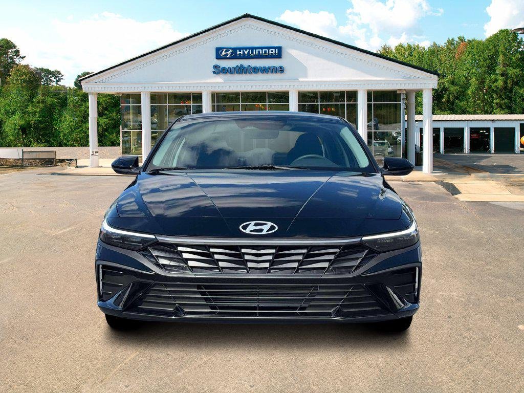 New 2026 Black Hyundai SE image 12