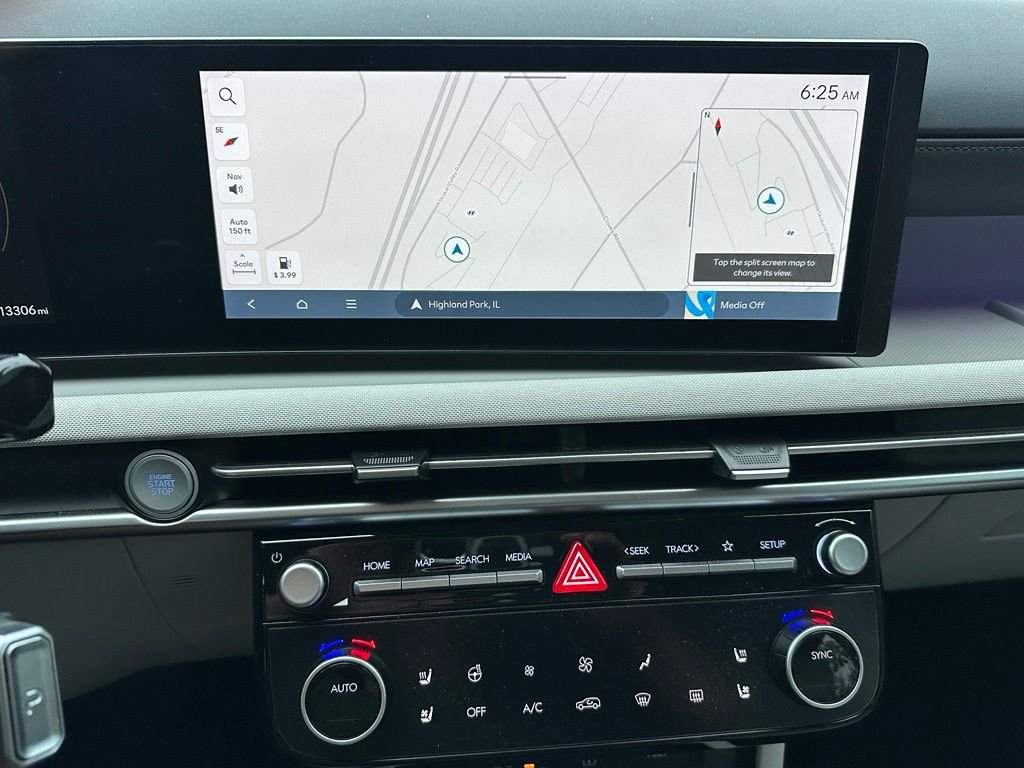 2025 Hyundai Tucson Limited - Photo 17