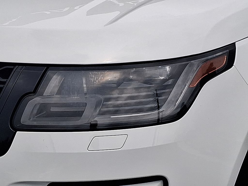 Used 2019 Fuji White Land Rover 3.0L V6 Supercharged HSE image 9