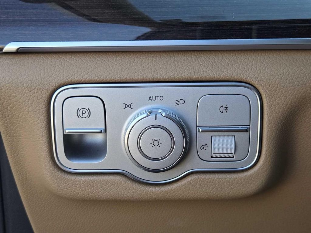 Used 2026 White Mercedes-Benz GLE 450 image 30