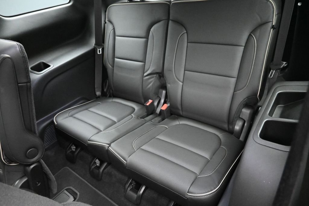 Used 2019 Silver GMC Denali image 12