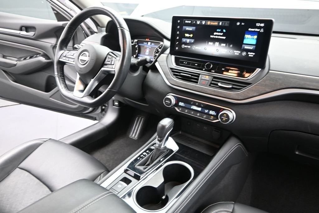 Used 2023 Gray Nissan 2.5 SL image 30