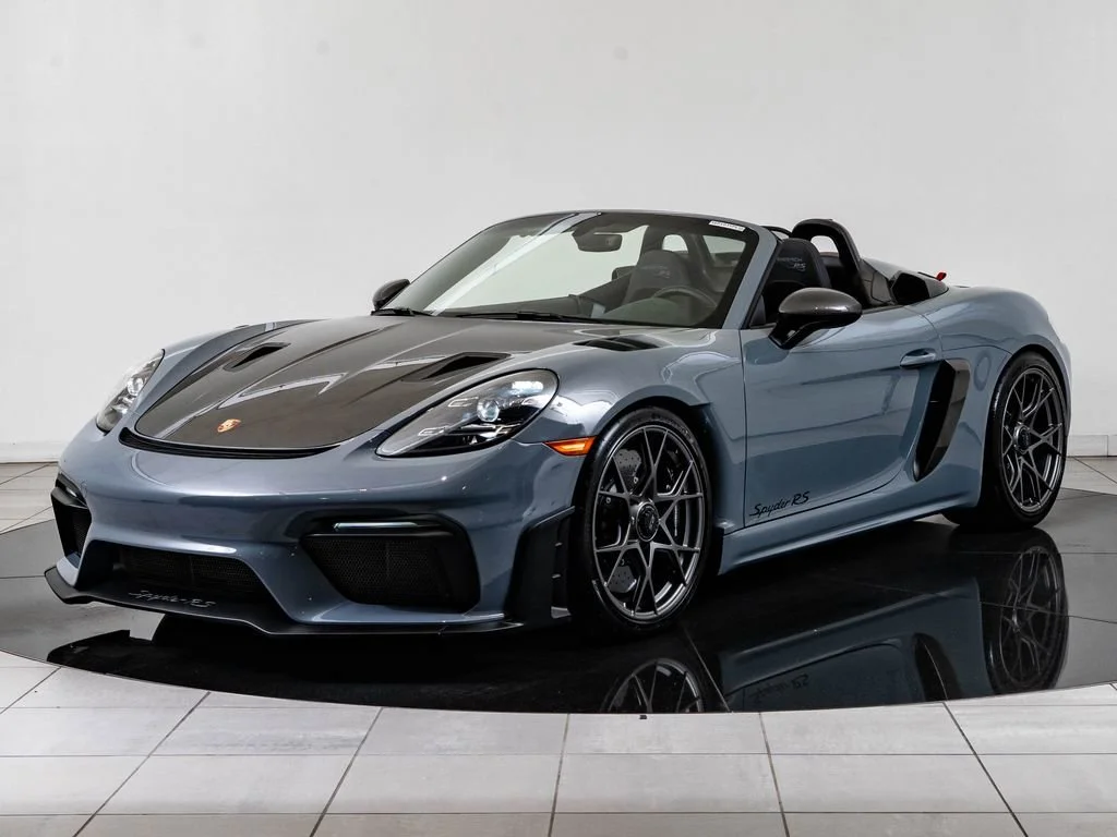Used 2024 Arctic Grey Porsche RS image 15