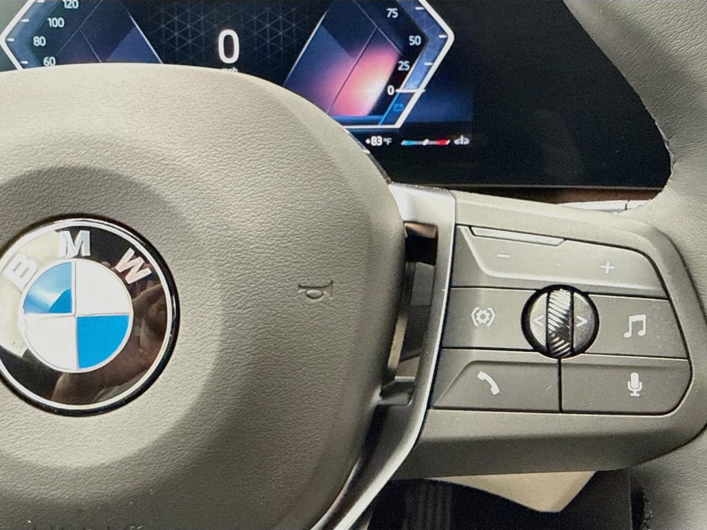 New 2026 Green Metallic BMW xDrive28i image 12