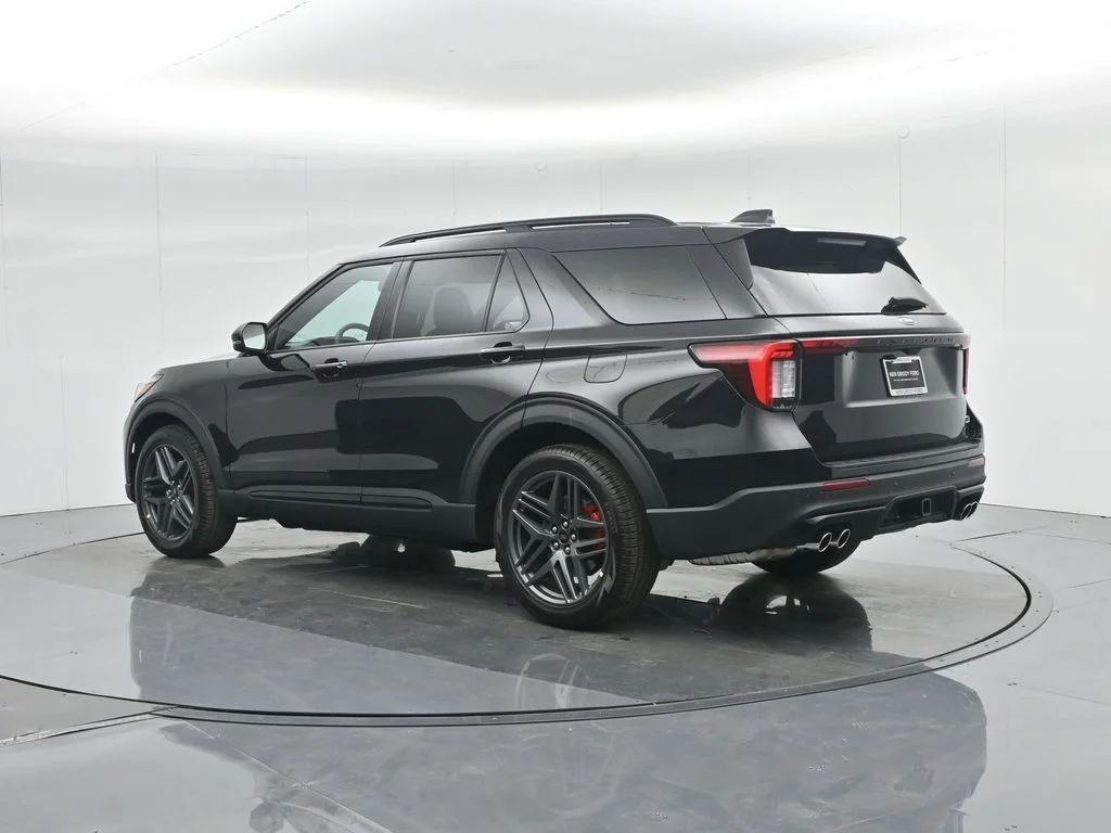 New 2026 Agate Black Metallic Ford ST image 6