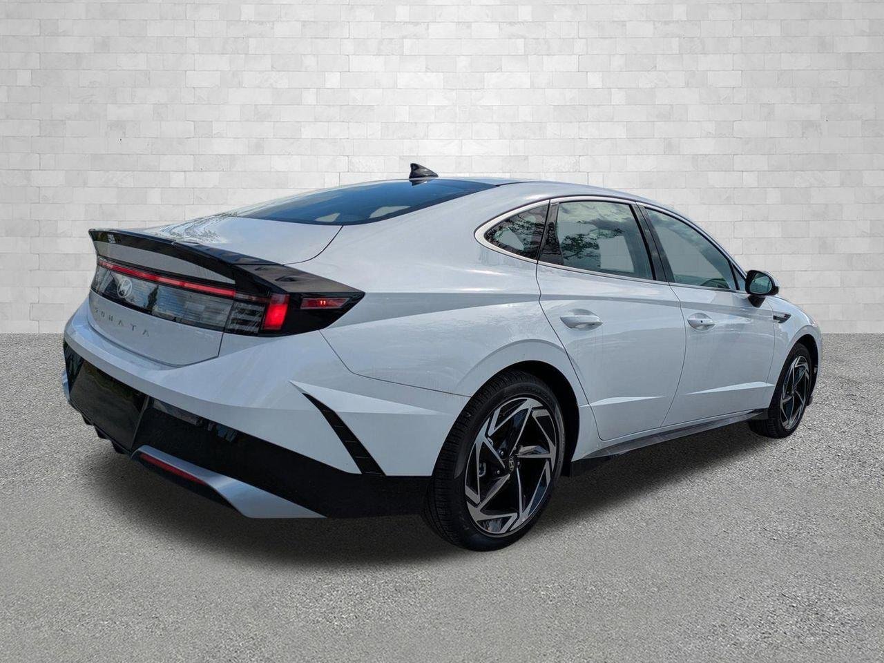 New 2026 Serenity White Hyundai SEL Sport image 56