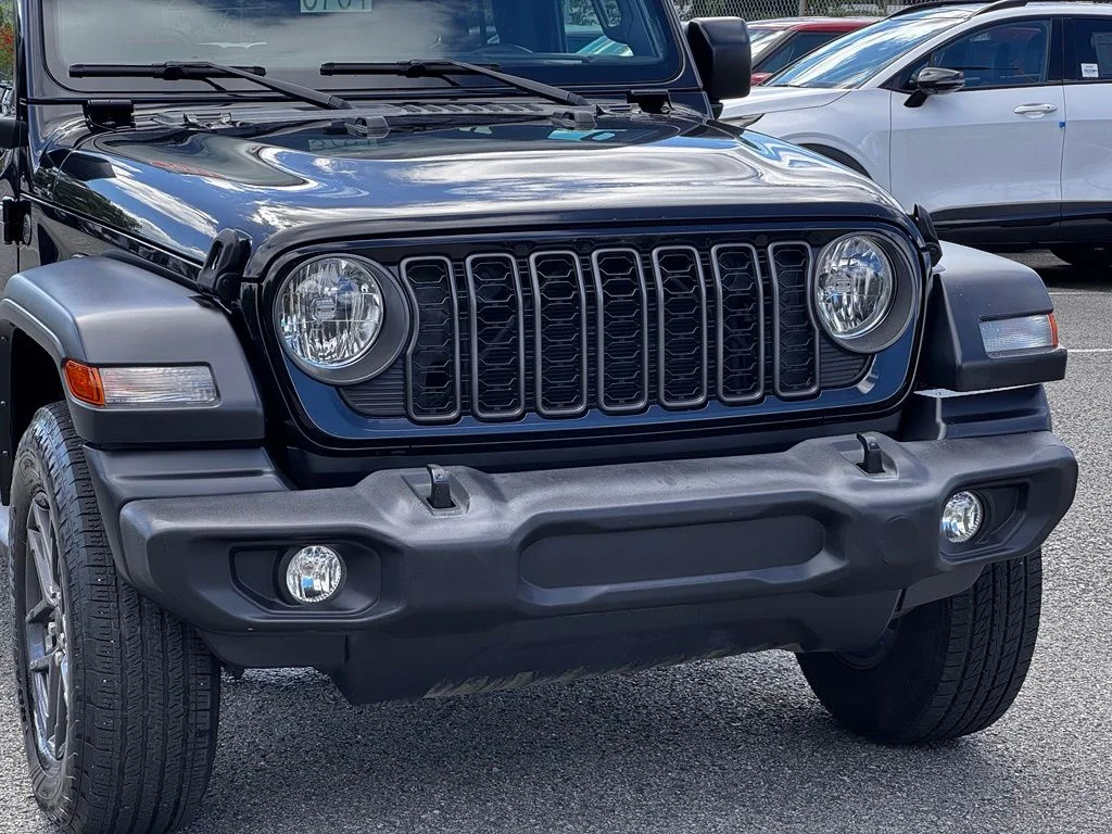 Used 2024 Black Jeep Sport S image 7