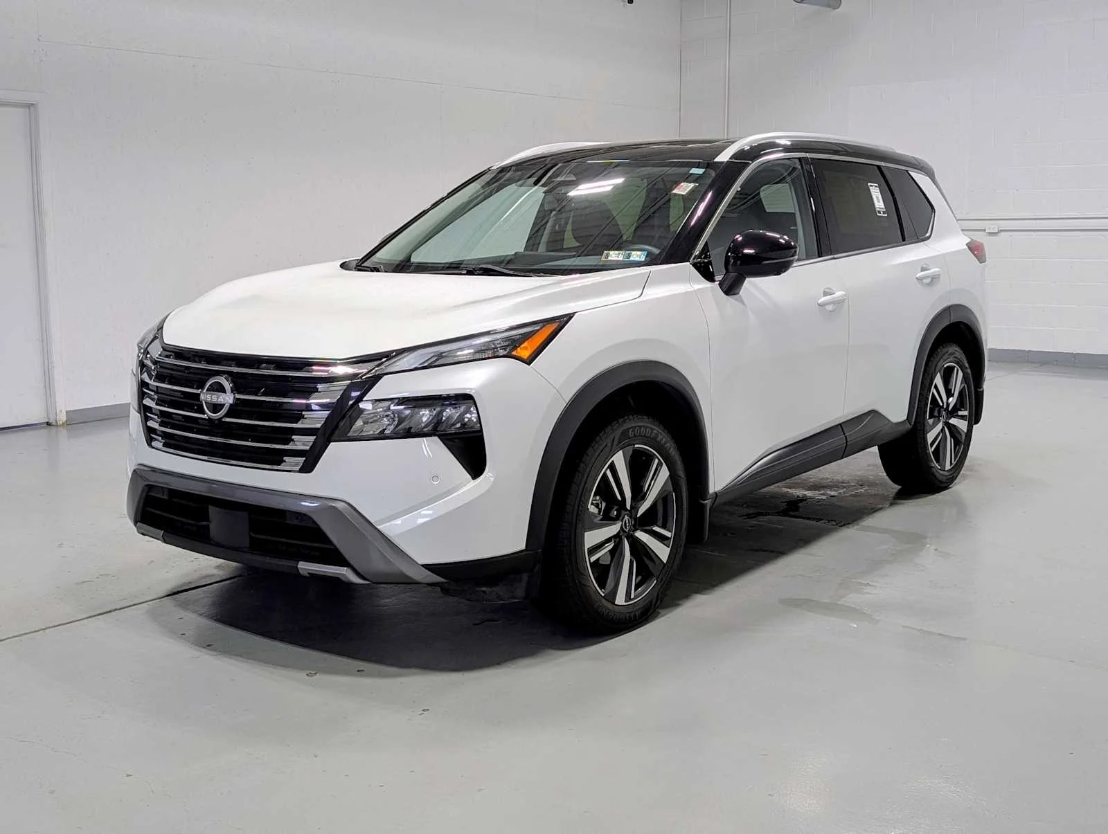 2024 Nissan Rogue SL AWD's photo