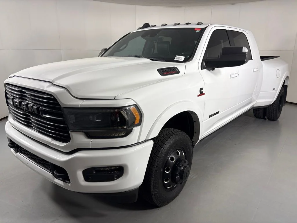 Used 2021 Bright White Clearcoat Ram Laramie image 4