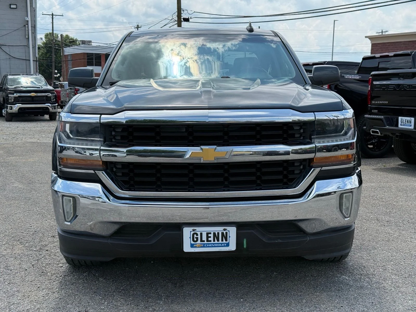Used 2017 Gray Chevrolet LT image 10