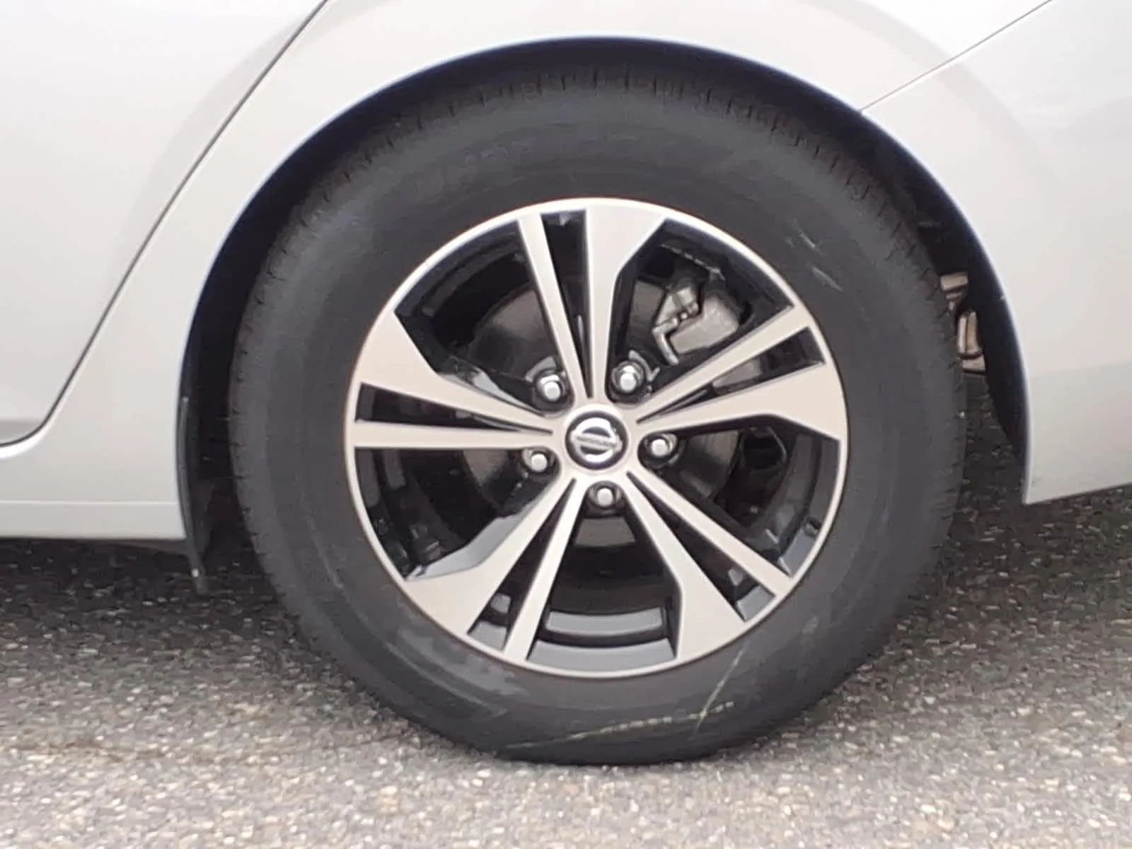 Certified Used 2023 Brilliant Silver Metallic Nissan SV image 9
