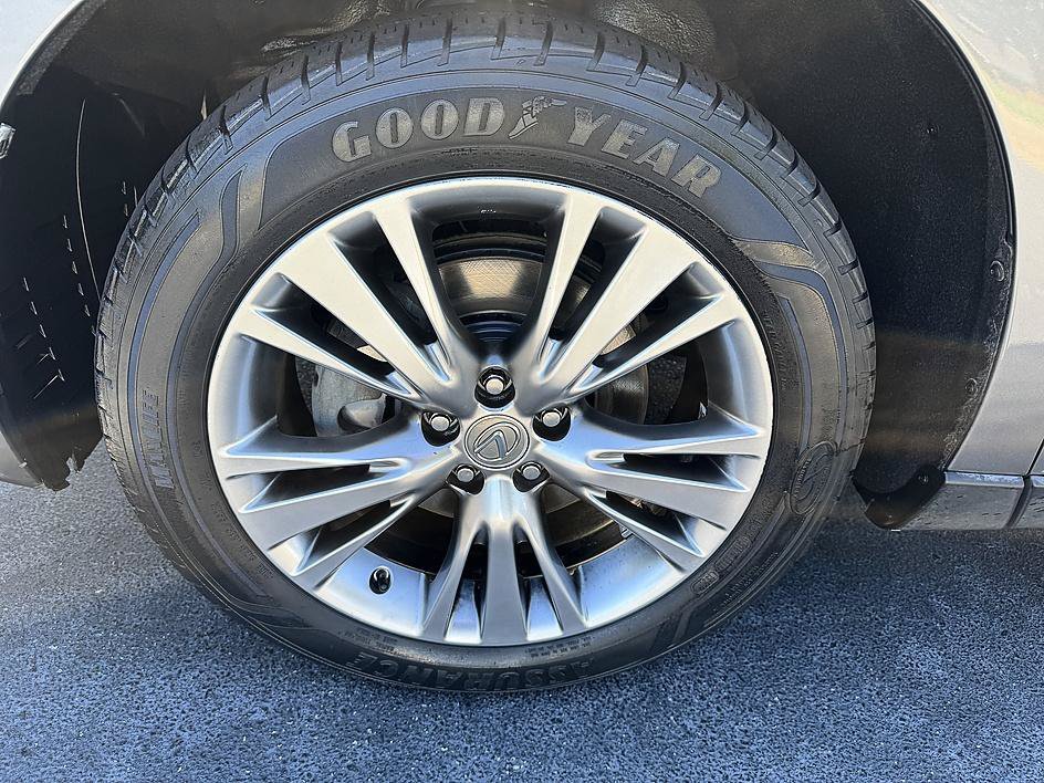 Used 2013 Gray Pearl Lexus 350 image 26